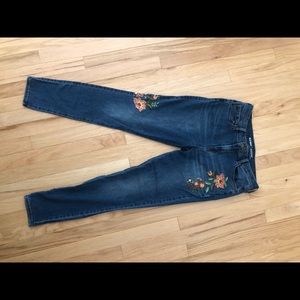 Old Navy Embroidered Rockstar Skinny Jeans